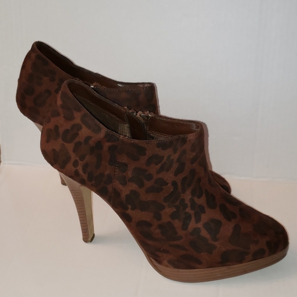 Delicious animal print ankle heels - Picture 2 of 9